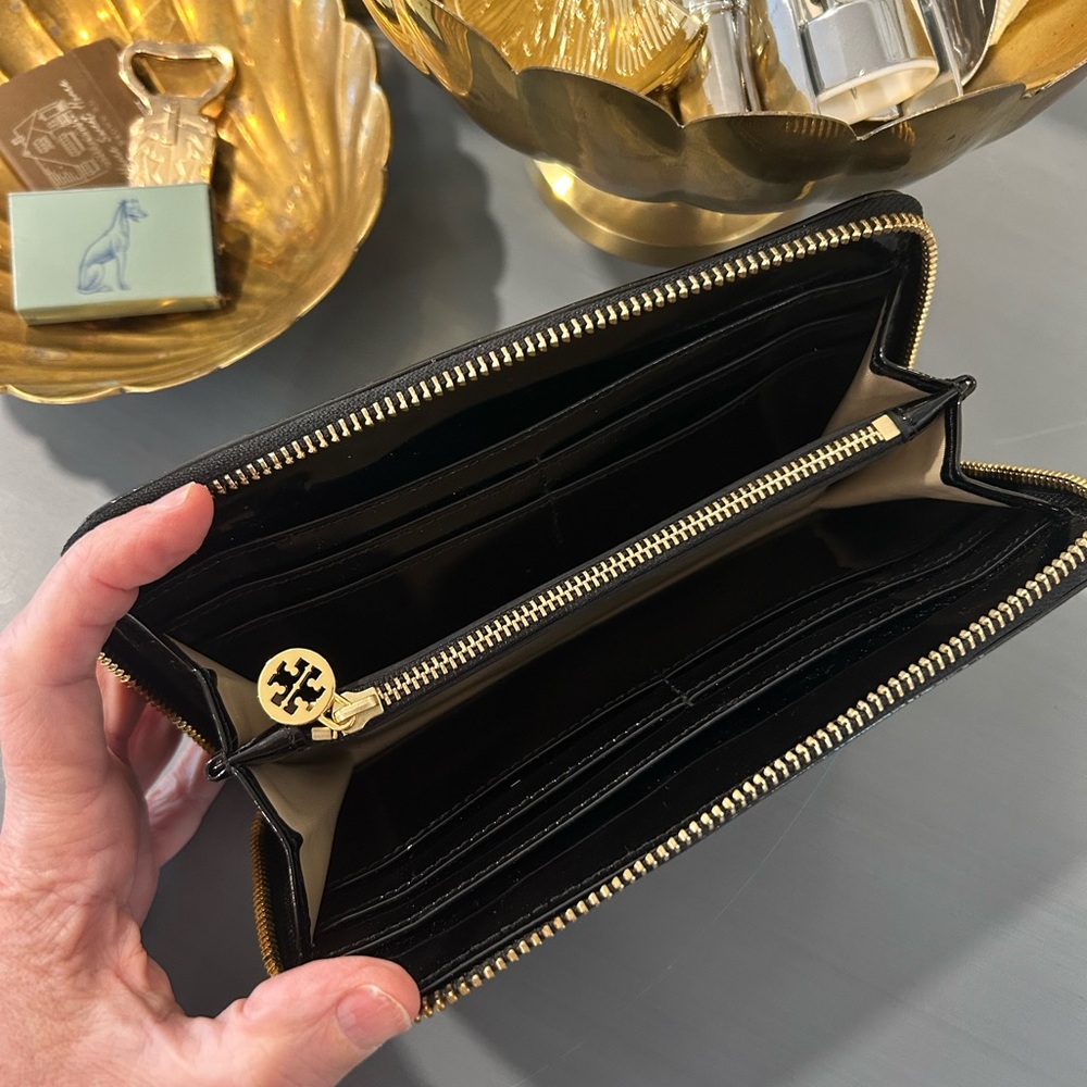 Tory Burch Black Patent Leather Wallet - Picture 6 of 9